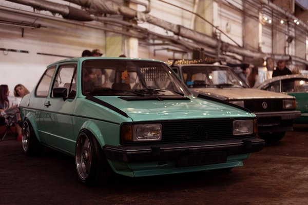 How Can You Find Budget-Friendly Women's Fashion Deals in the UK?